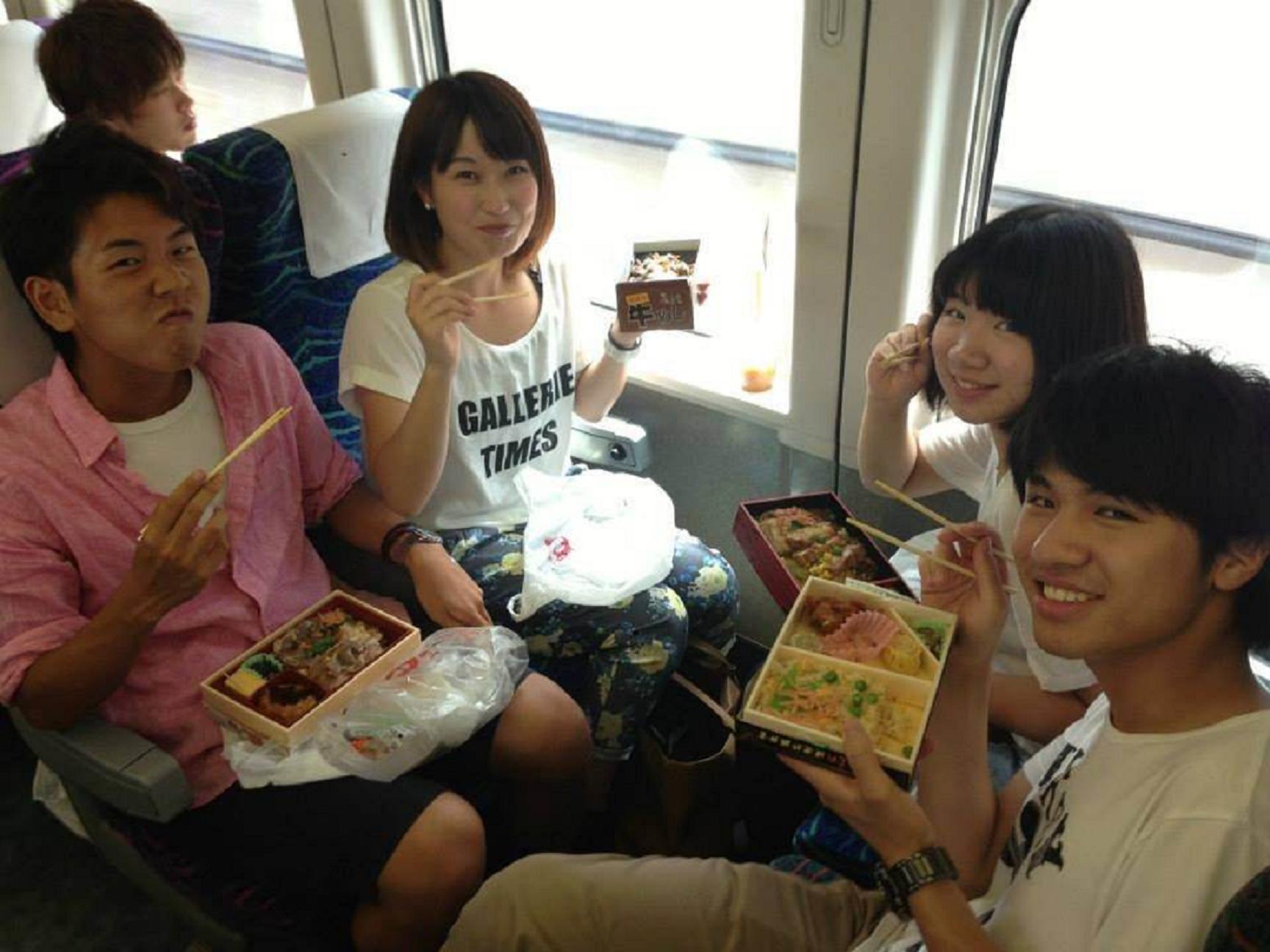 新幹線で駅弁！牛タン！2