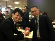 永松親分と杯を交わす